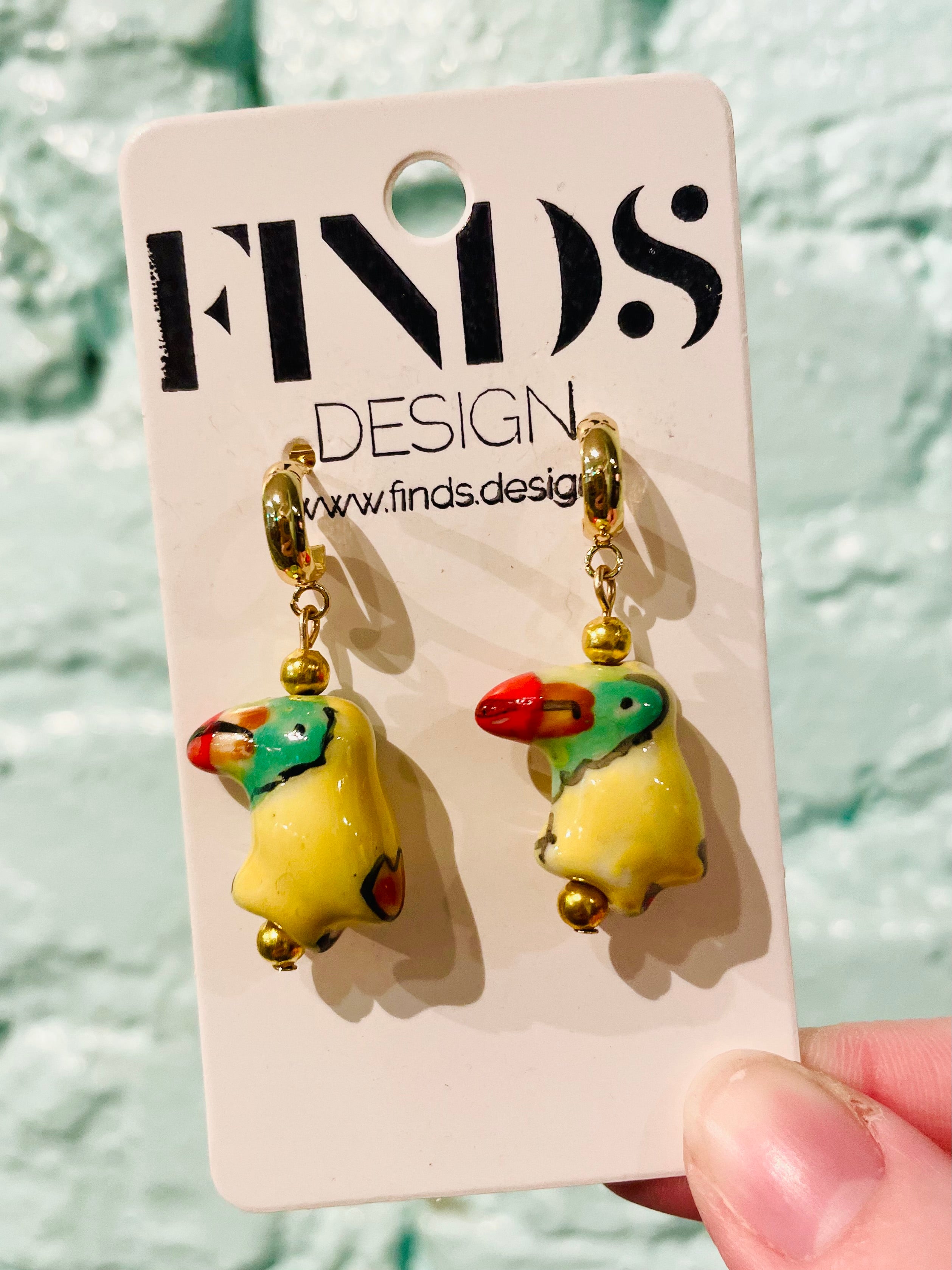 Finds Design - Toucan Huggies