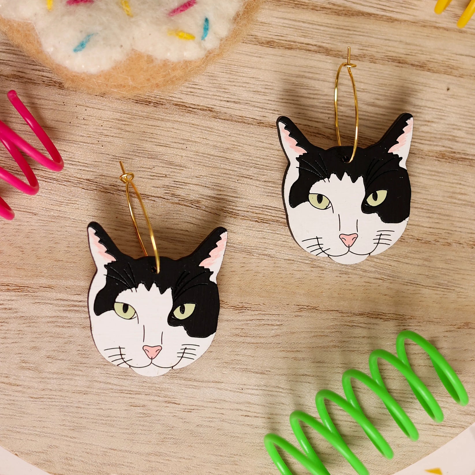 Le Chic Miami - Cat Hoop Earrings