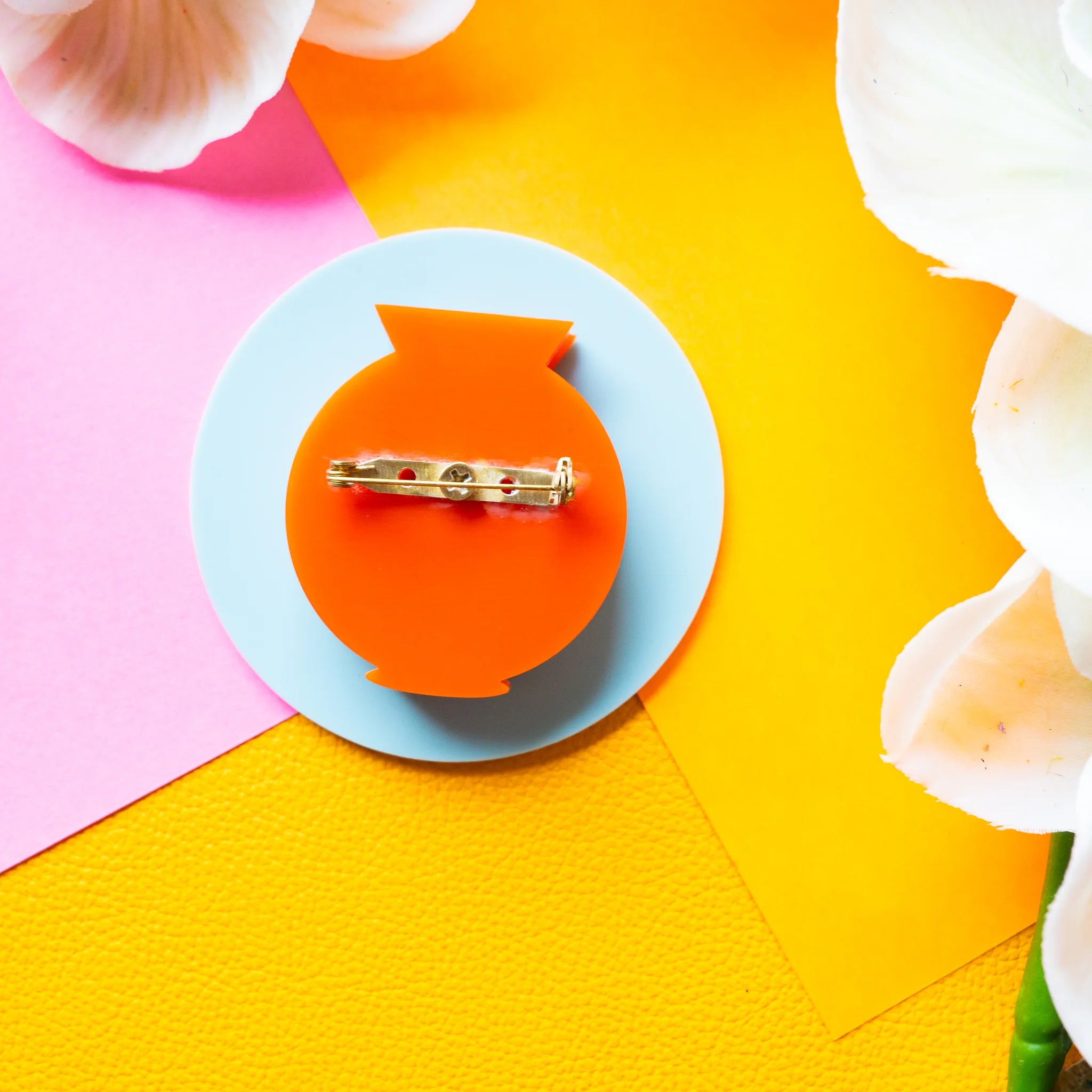 KHROMO+PHILIA - Vase Brooch