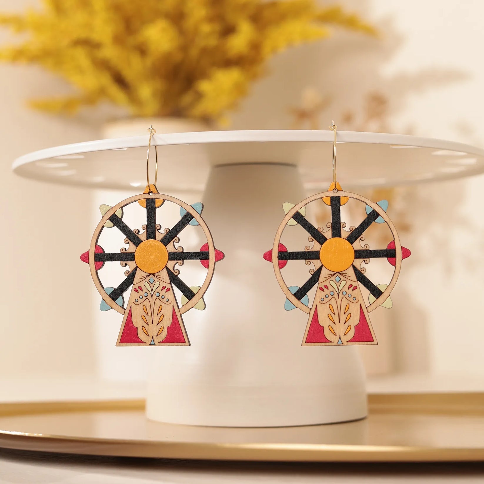 Le Chic Miami - Ferris Wheel Hoop Earrings