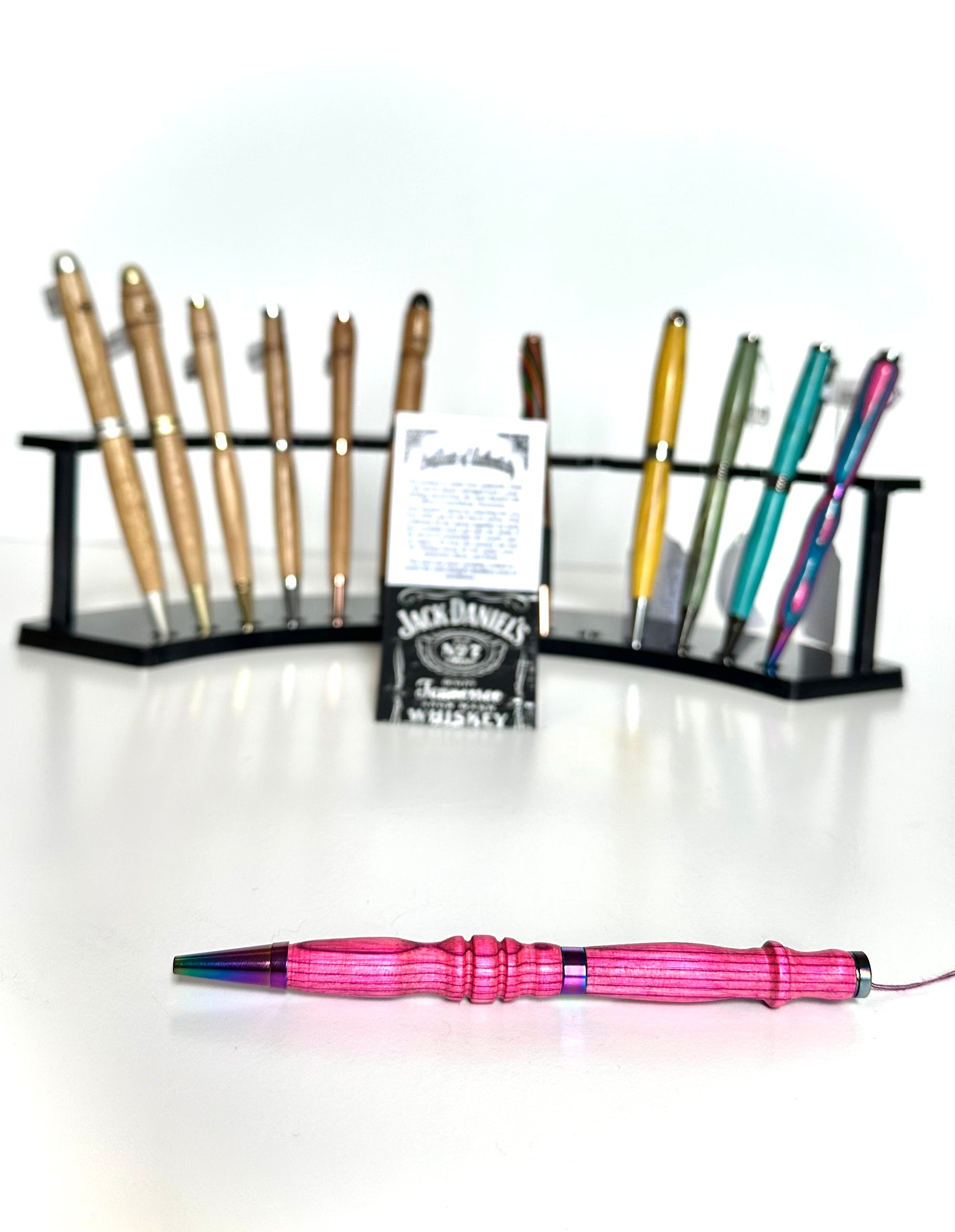 Jessica Hartnett - Colorful pens