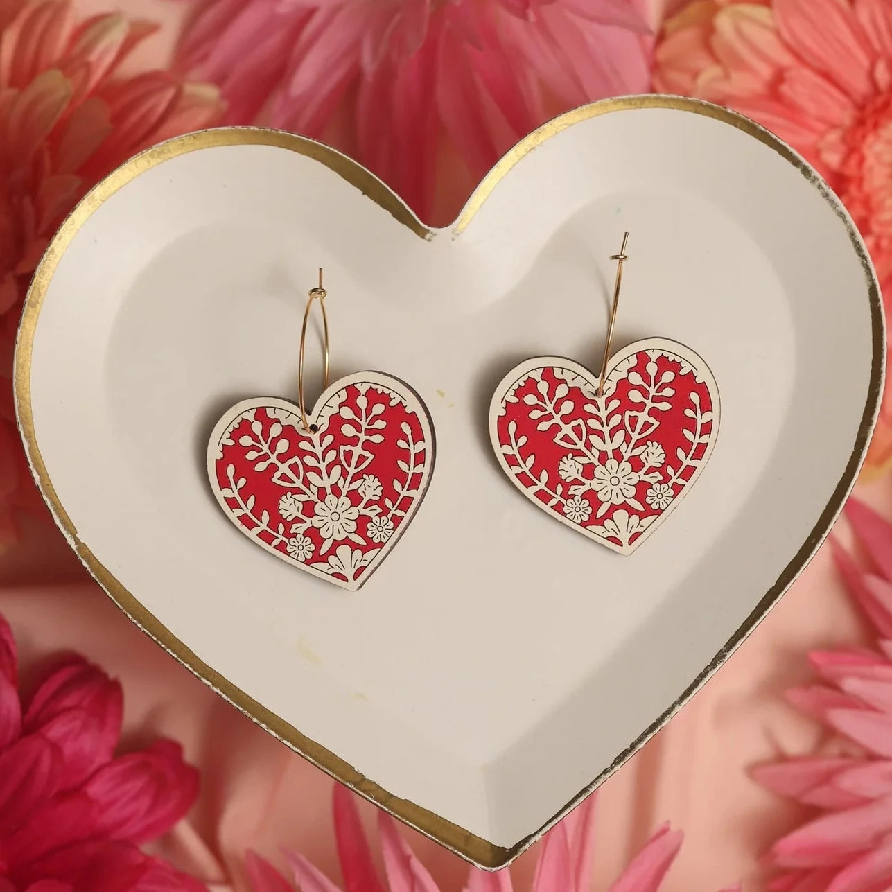 Le Chic Miami - Doily Heart Hoop Earrings