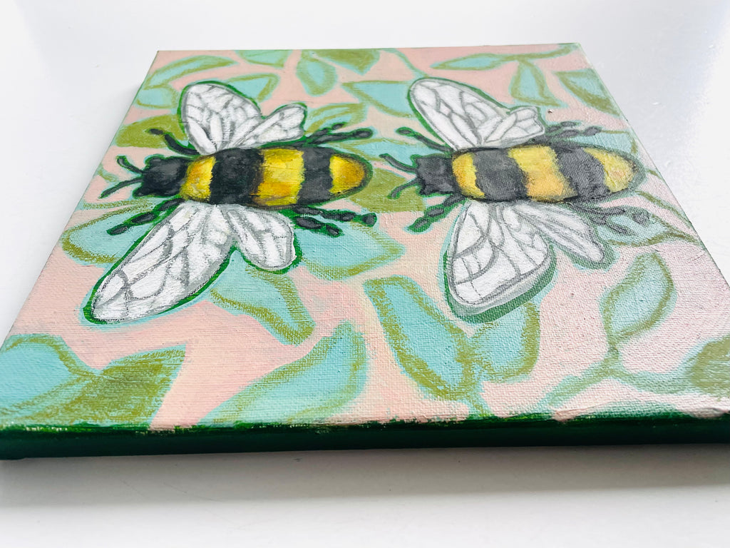 Haley Klein - Sweet Honey Bee