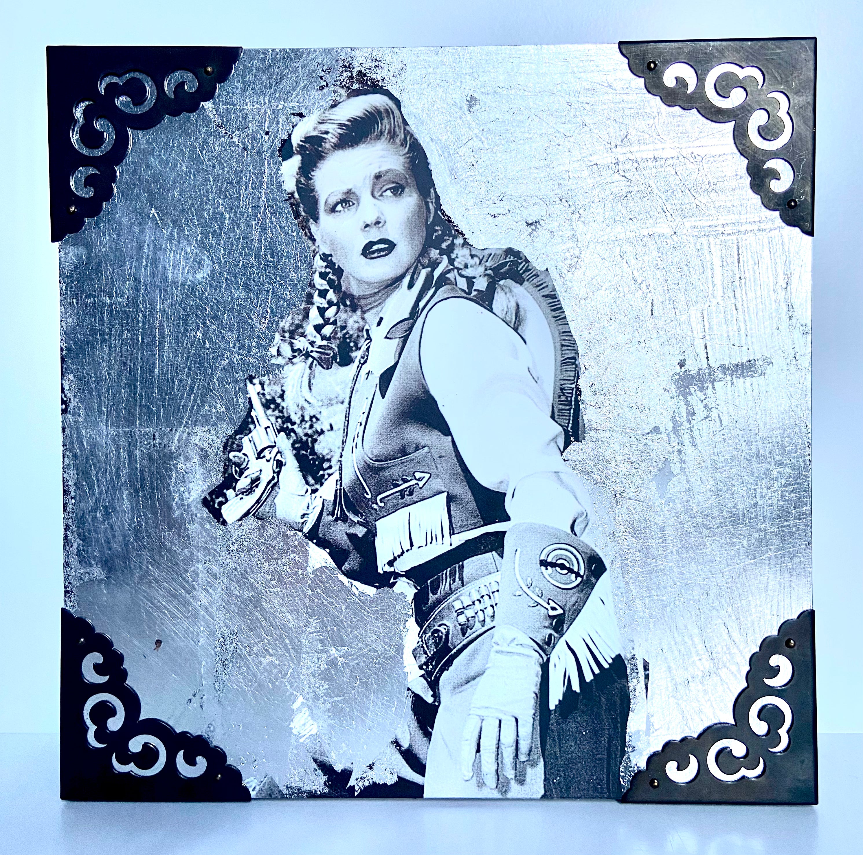 Tiny Art Lady- Silver Shot