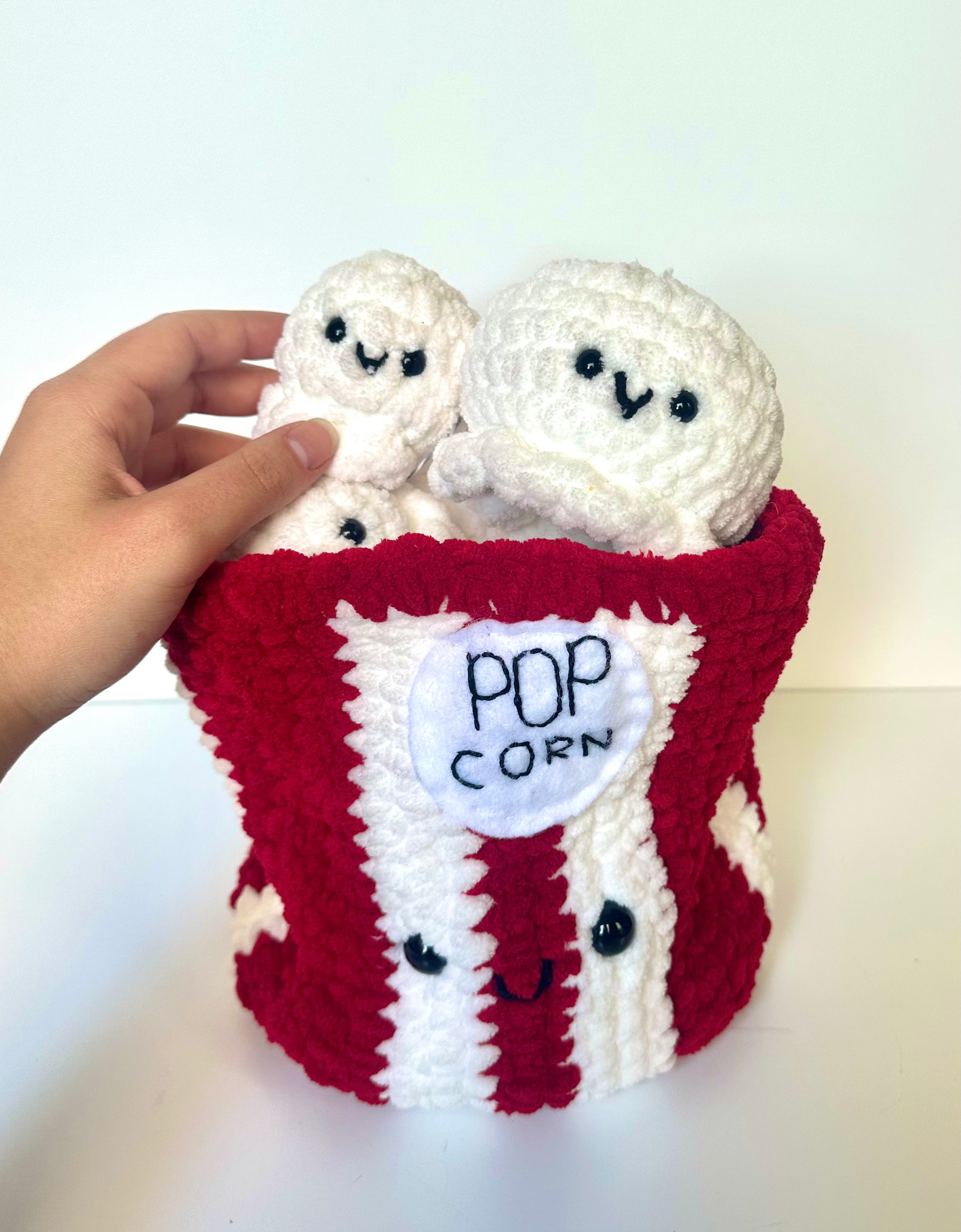 Gretchen Leachman - Crochet Popcorn Bag