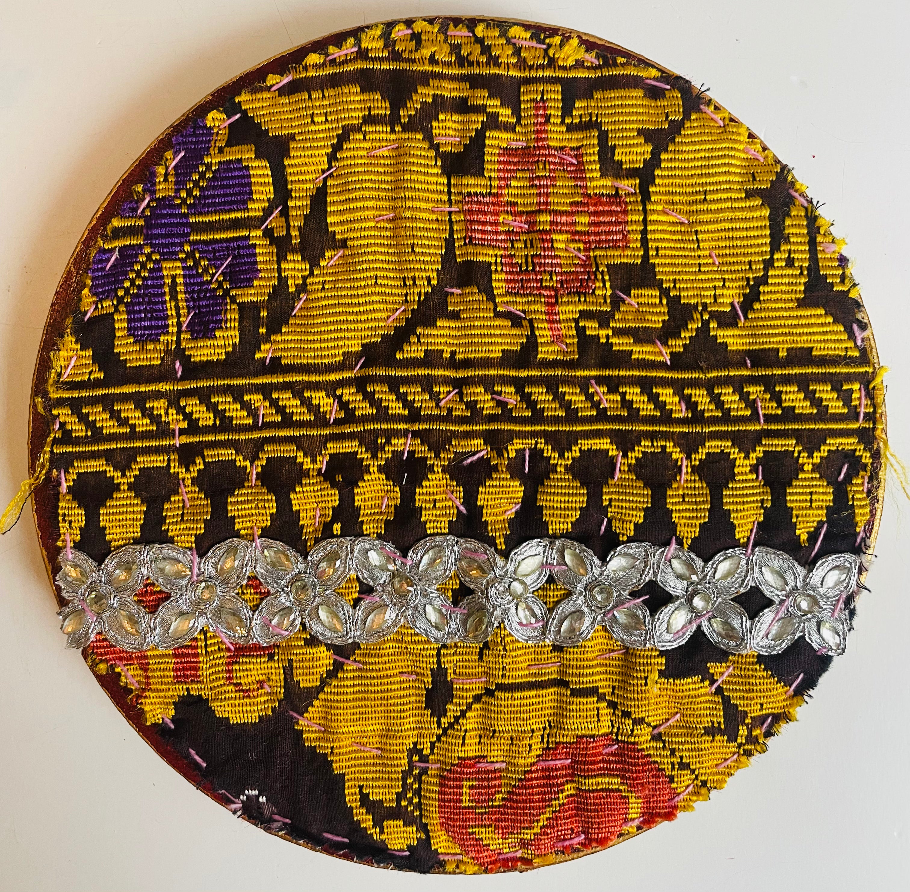 Mojo Quilts and More - Medium Round Fiber Art Pieces