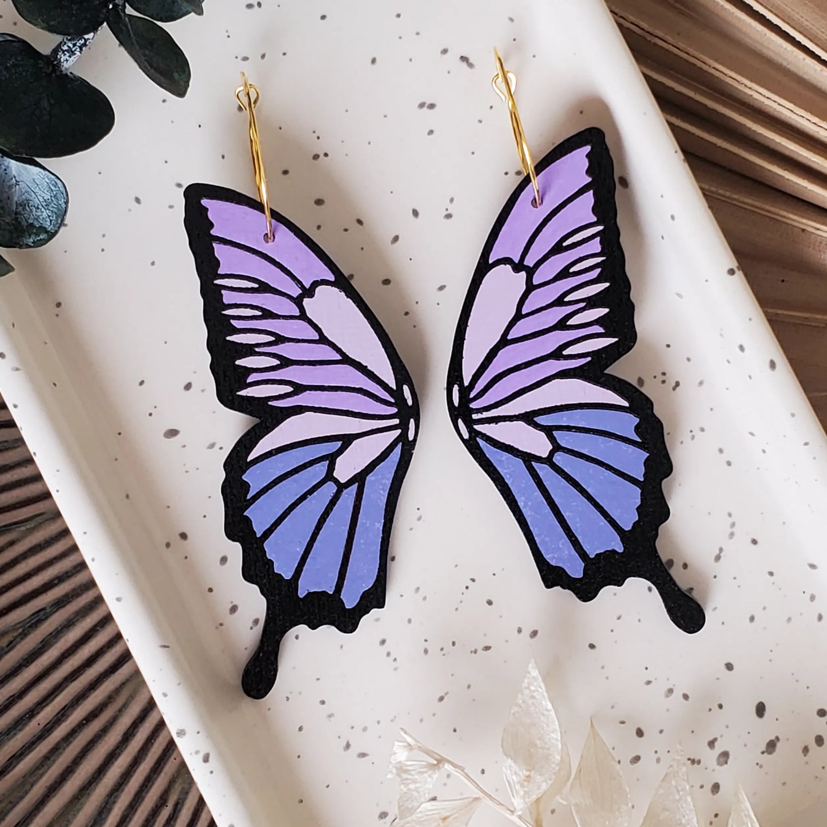 Le Chic Miami -  Lavender Butterfly Hoops