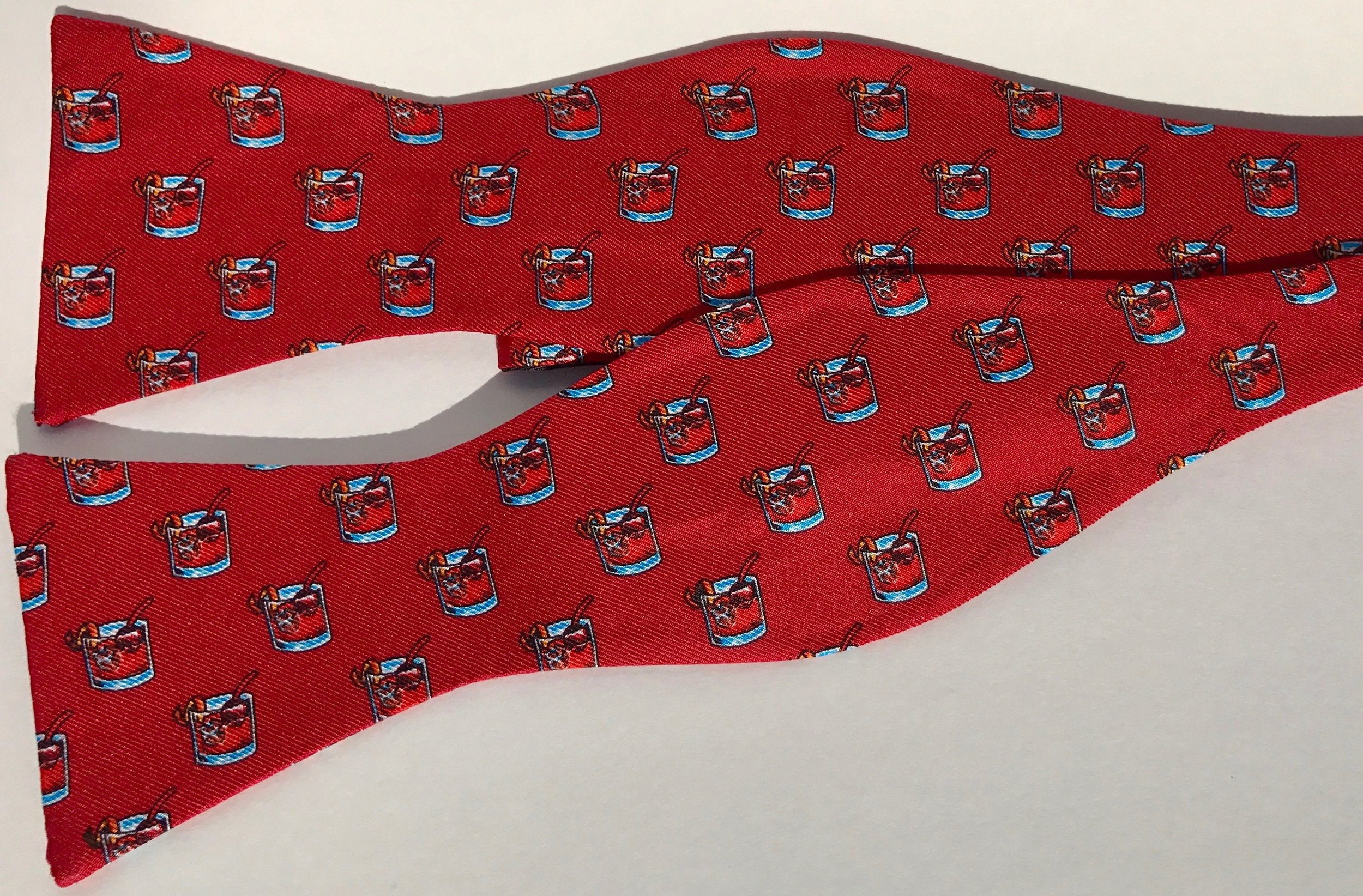 Bluegrass Bowtie Company - Red Old Fashion Bowtie