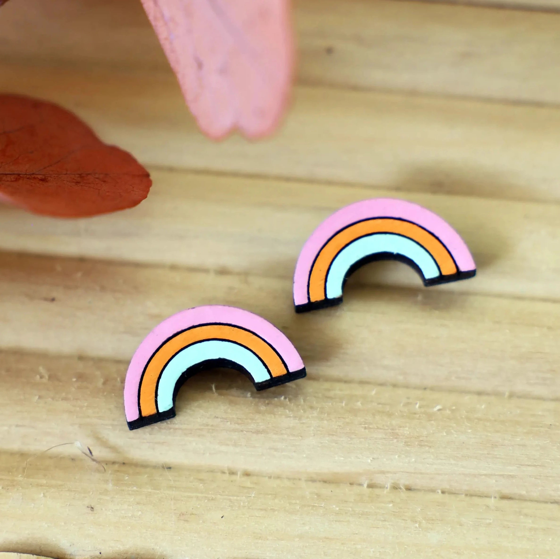 Le Chic Miami - 70s Rainbow Stud Earrings