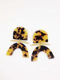 Finds Design - Tortoise Half Moon Earrings