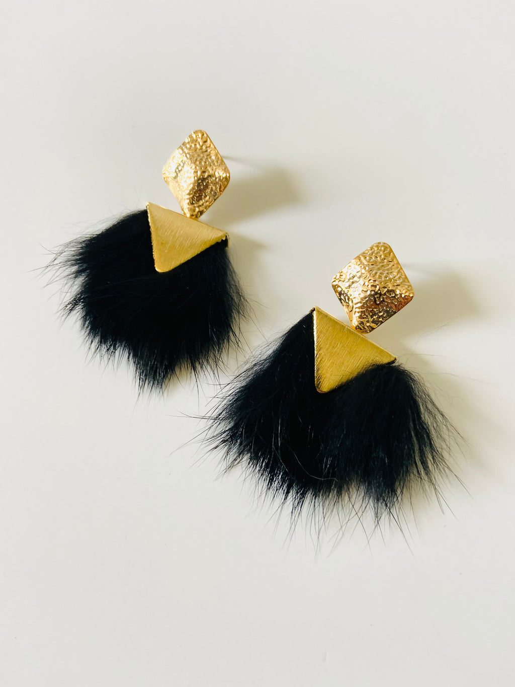 Finds Design - Black Fuzzy Earrings